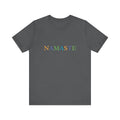 Tramunquiero NAMASTE Unisex T-Shirt mit Rundhalsausschnitt